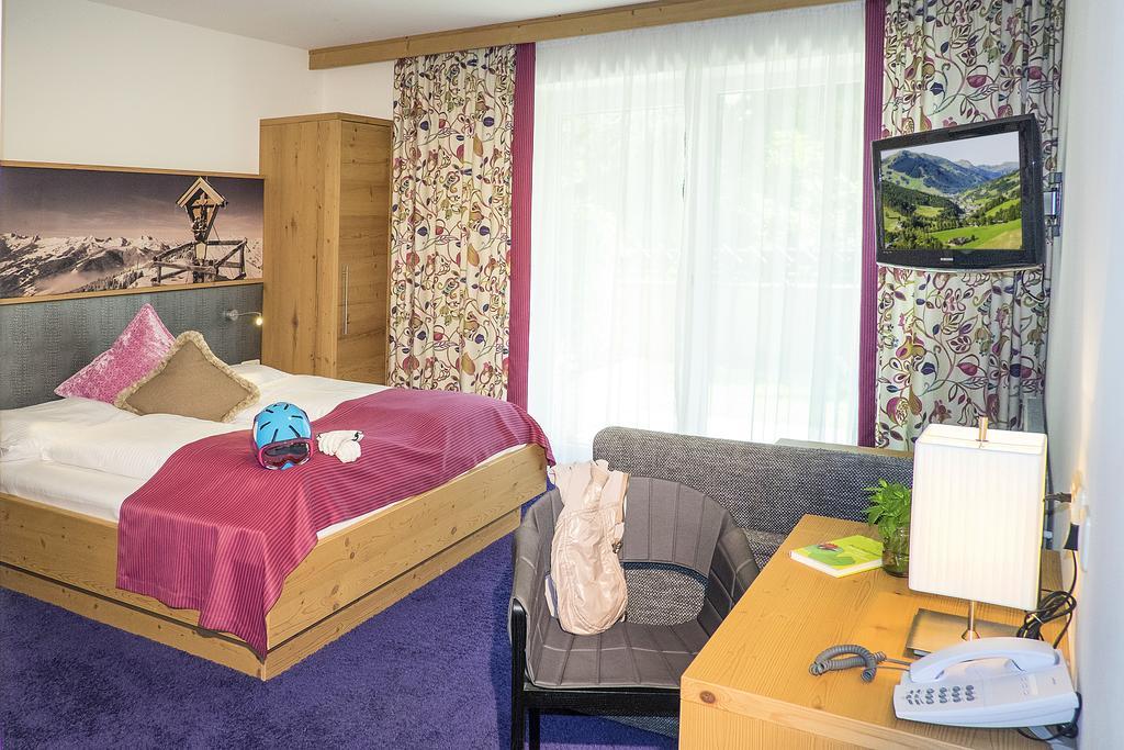 Hotel Talblick Saalbach-Hinterglemm Exterior foto